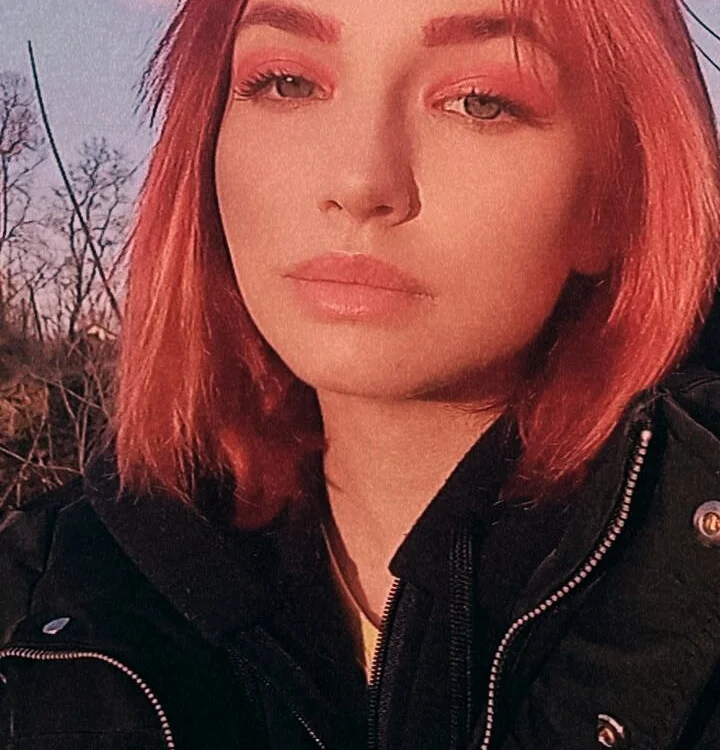 xxRedHead's Offline Chat Room
