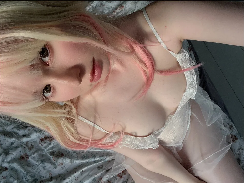 Chat +18 off-line de virgiin__lily