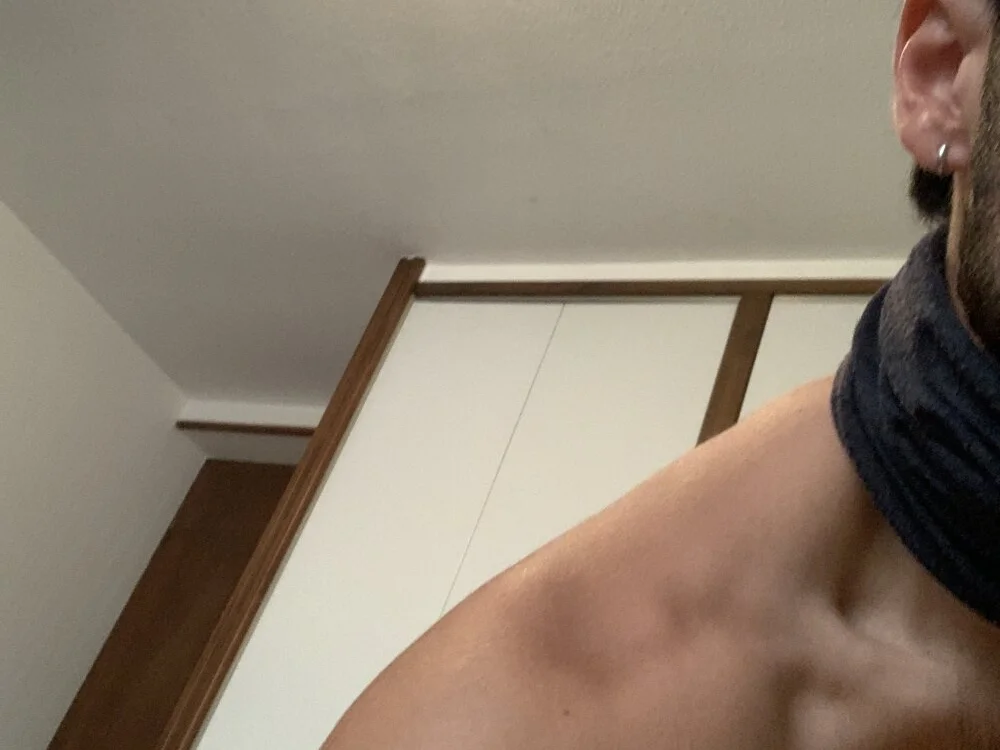 Offline XXX chat modela SauTheGod8