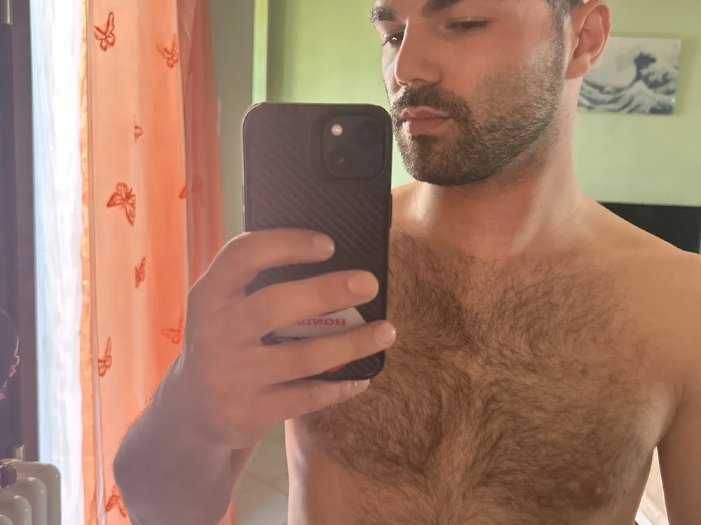 TAZ_97 Chat XXX offline