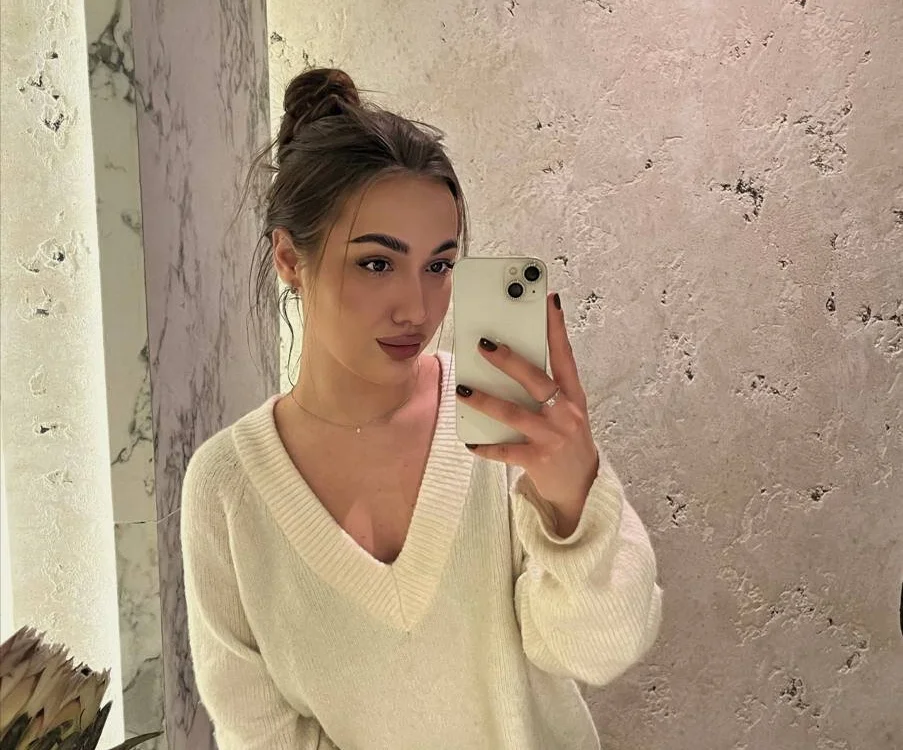 Chat +18 off-line de OliviaMoore_