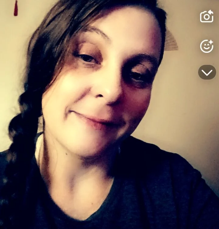 Nikkijoneswade's Offline Chat Room