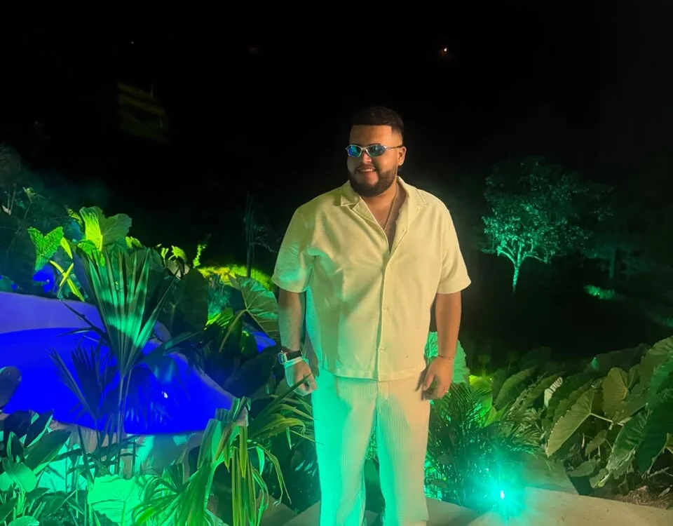 DamianVegaa অফলাইন XXX চ্যাট