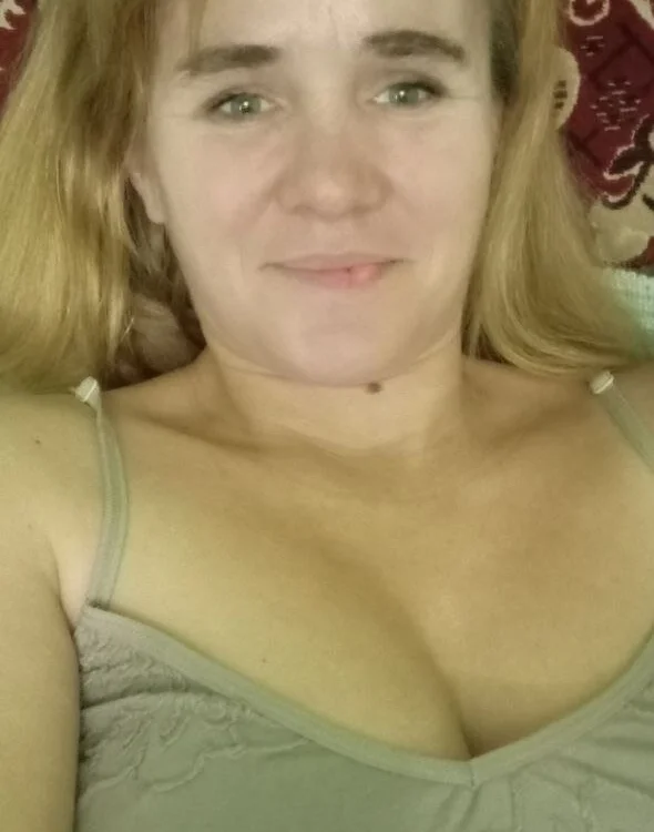 BOOBSY-milf's Offline XXX Chat