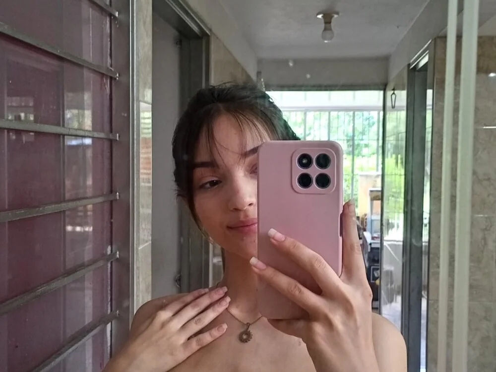 Levana_squirt Offline XXX-chat