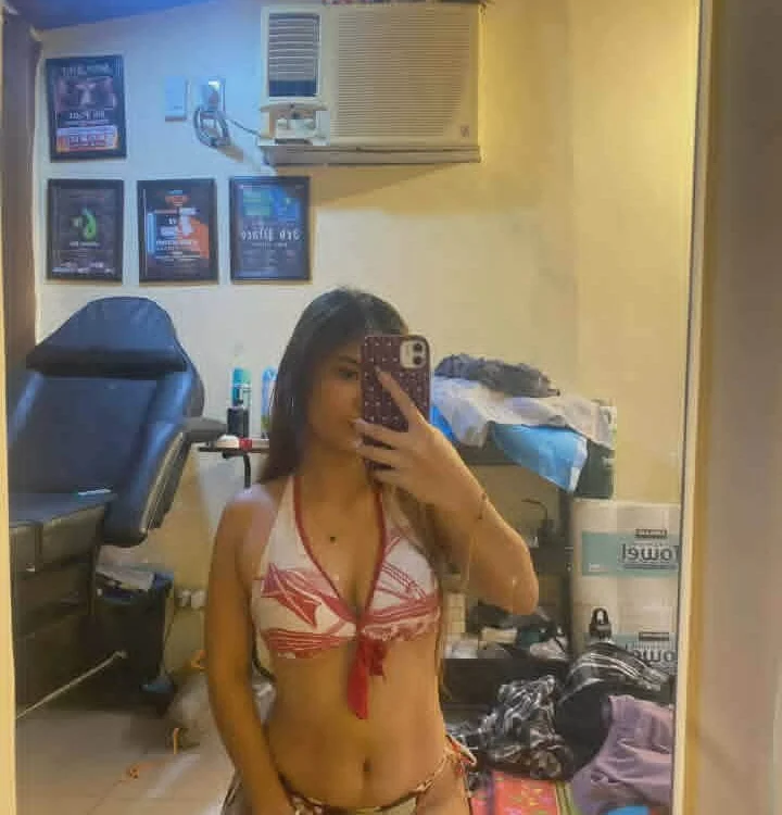 morenapinaygirl Obrolan XXX Offline