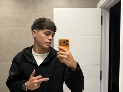 Pedrojavier999 private show