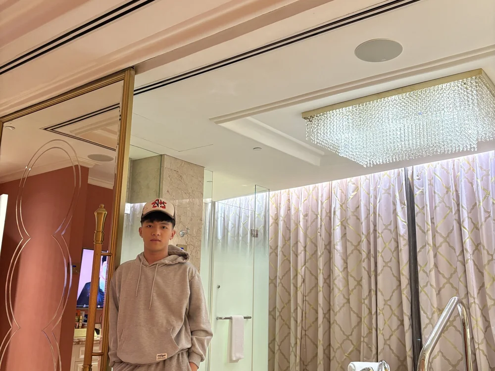 دردشة Twink_ron12 الجنسية دون اتصال