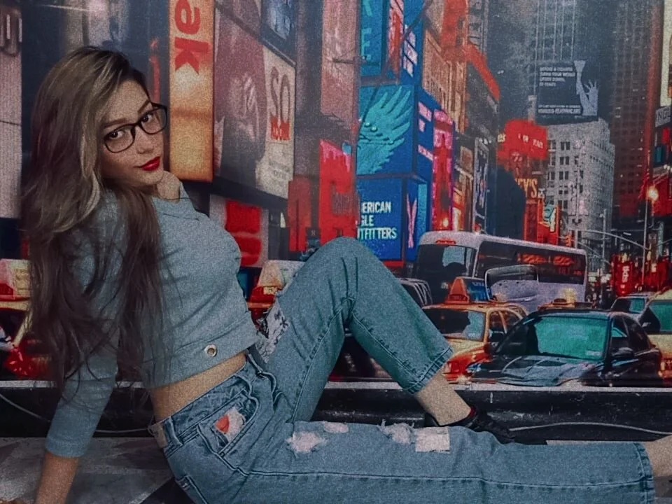 nyloncouple777 Offline XXX Chat