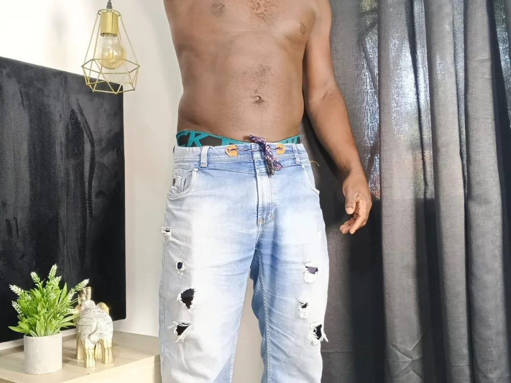 elnegritodelsabor1's Offline XXX Chat