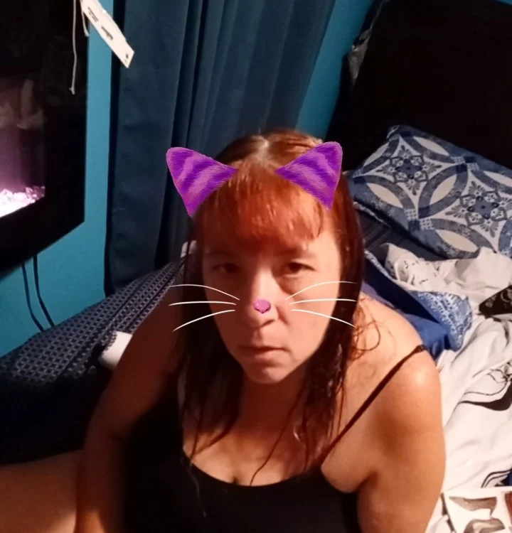 redgypsy's Offline Chat Room