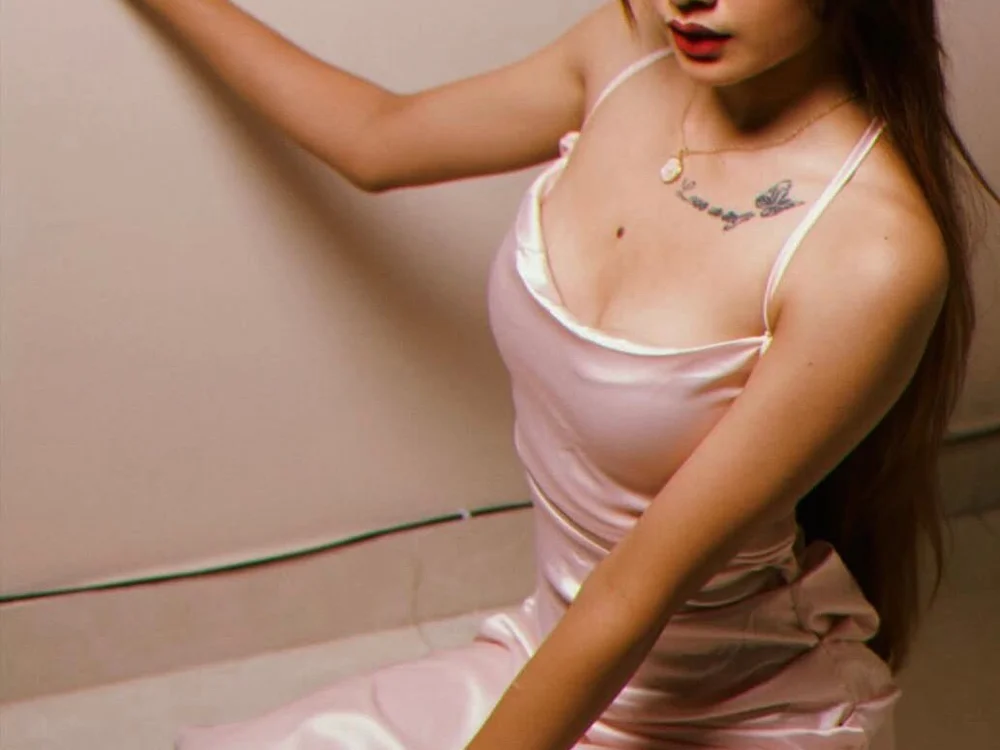 Naughty_pooja44's Offline XXX Chat