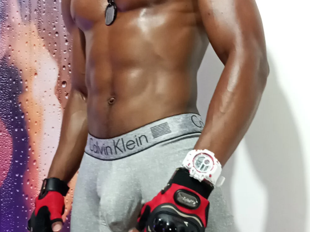 nicholas_smith_1 Adlı Modelin Çevrimdışı XXX Sohbeti