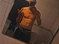 playroy26's webcam live show