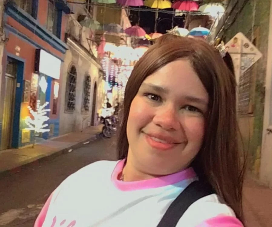 sarablondee's Offline XXX Chat