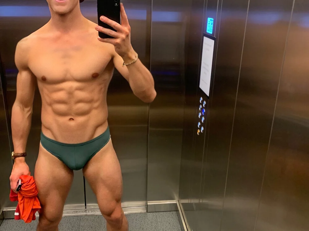 TheOliverOxford Obrolan XXX Offline