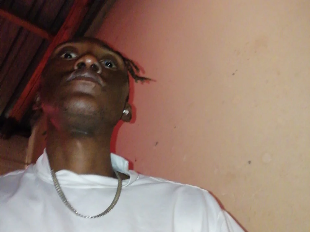 Tshiamo9313's Offline XXX Chat