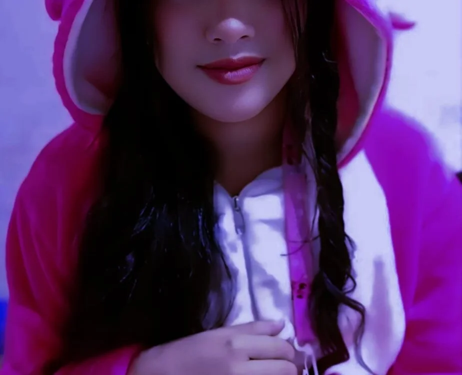 fenixonfire_ অফলাইন XXX চ্যাট