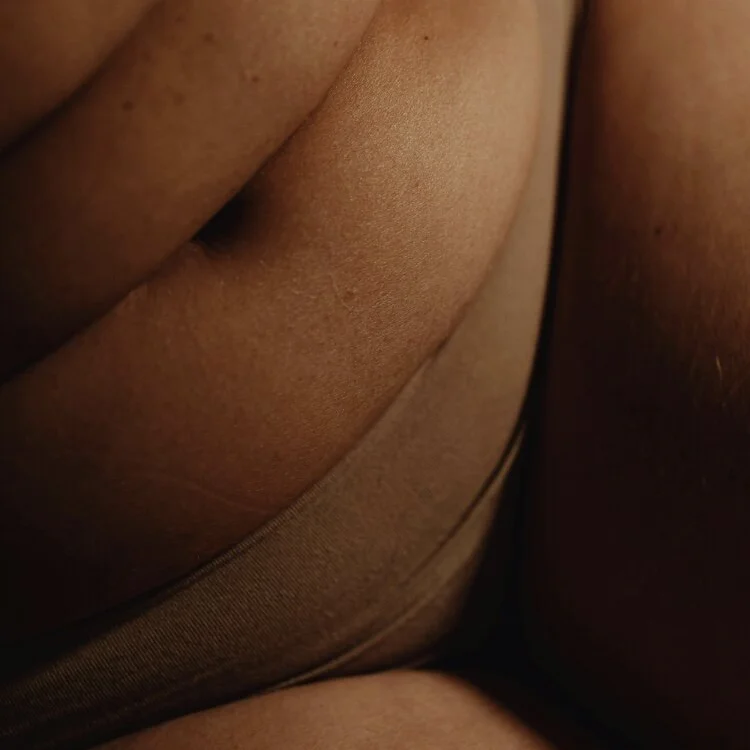 TouchedAdoboi: συνομιλία ΧΧΧ εκτός σύνδεσης