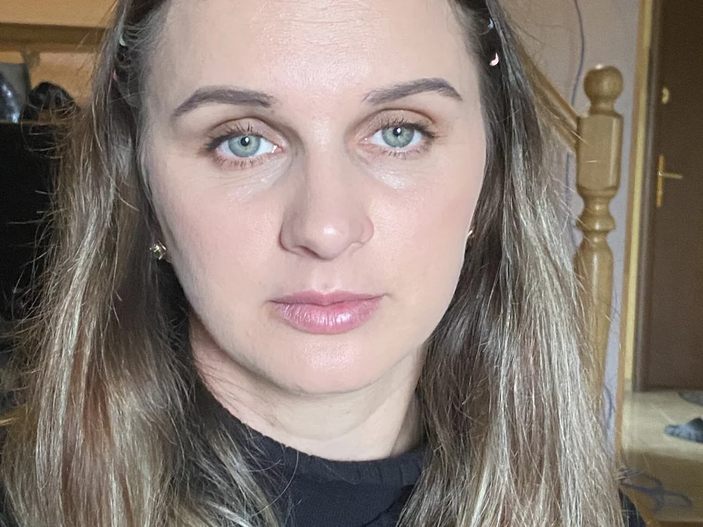 Offline chatovací místnost EllieRoux