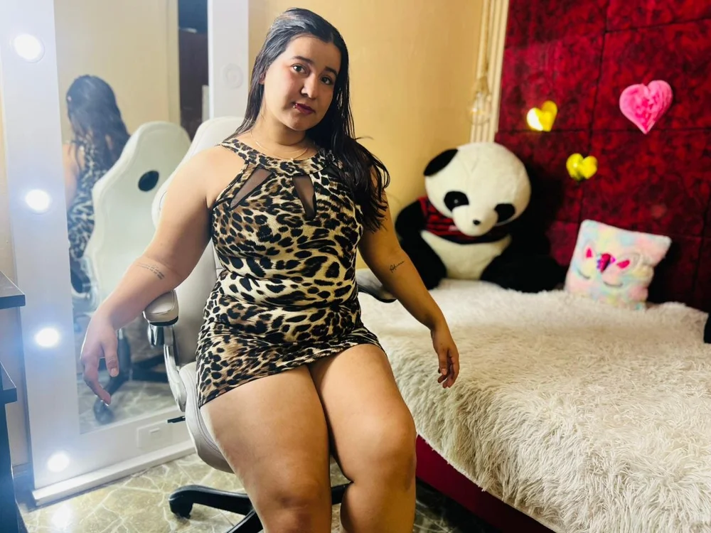 TifannyConors Offline XXX Chat