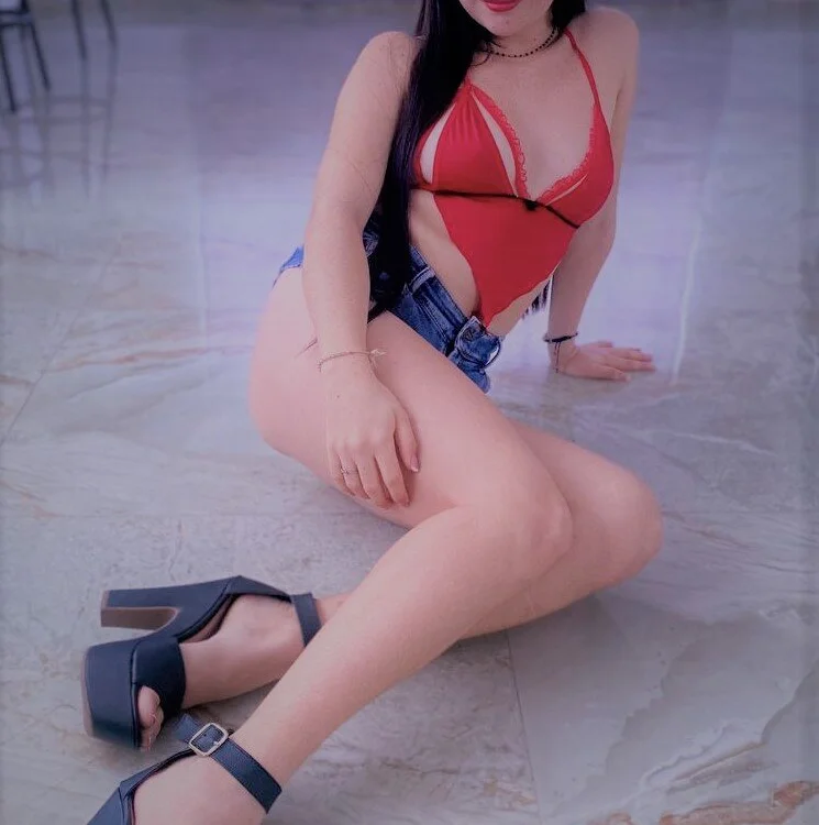 Im_EmmaPetite offline chatrum