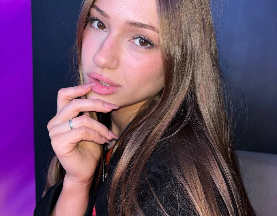 ClariceMcclure's Offline XXX Chat