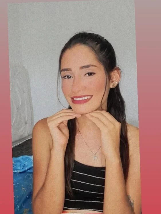 Naughty_skinny2024's Offline XXX Chat