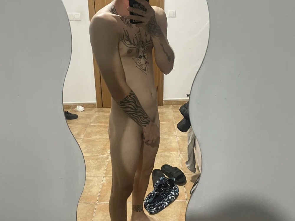 Imperial_10n Offline XXX chat