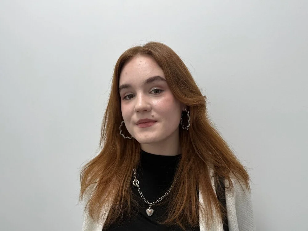 AmyRoy Chat XXX offline