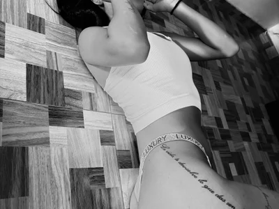 Kyrafox- - Girl 
