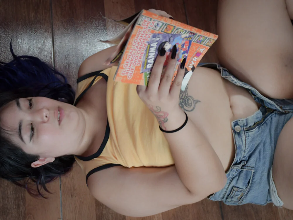 Offline XXX chat modela Reynatirana