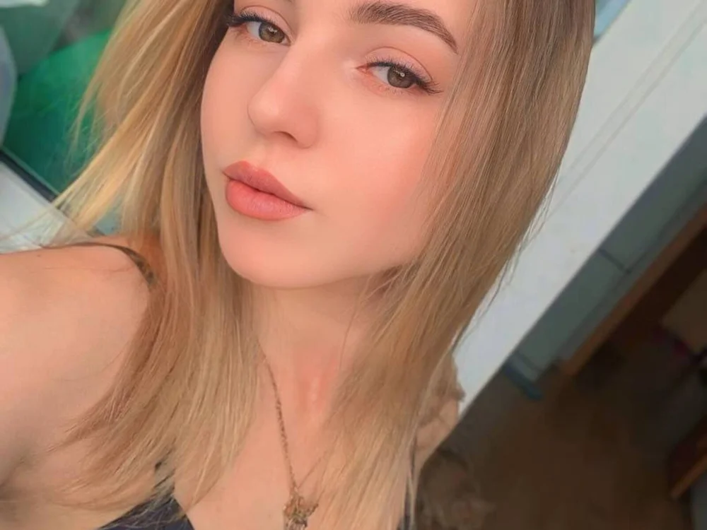 NelleBahri offline chatrum