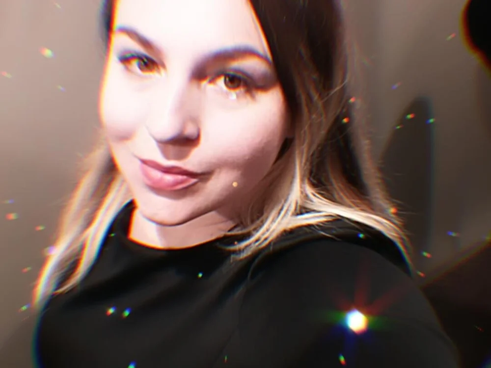 AmandaGlow's Offline XXX Chat