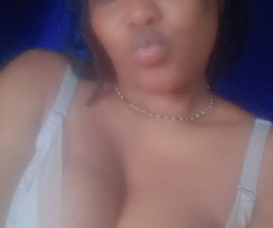 Thia_bunny's Offline XXX Chat