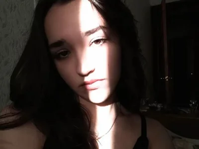 Mia_Ellis
