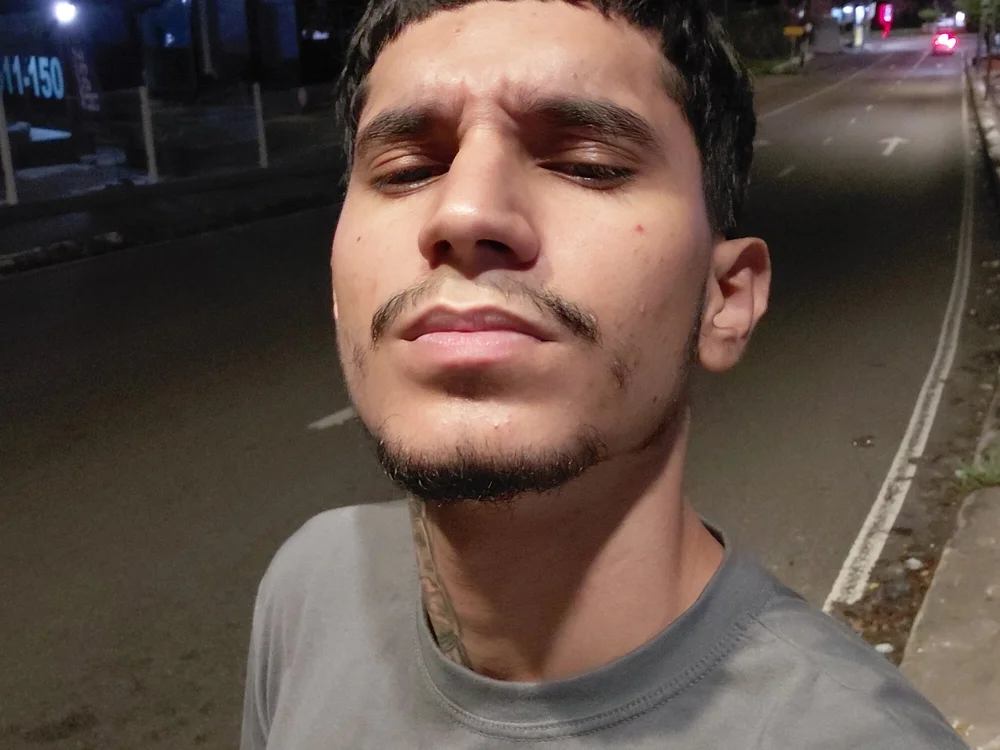 Offline XXX chat modela _ALLEATORIO_