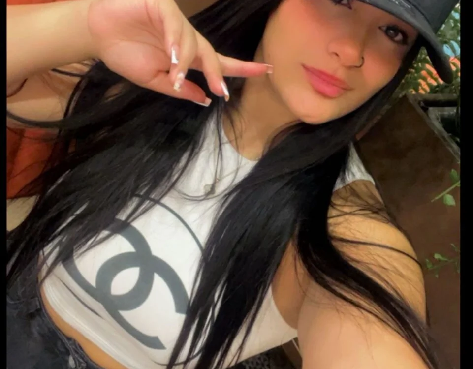 LIA_CARTERR Offline XXX Chat