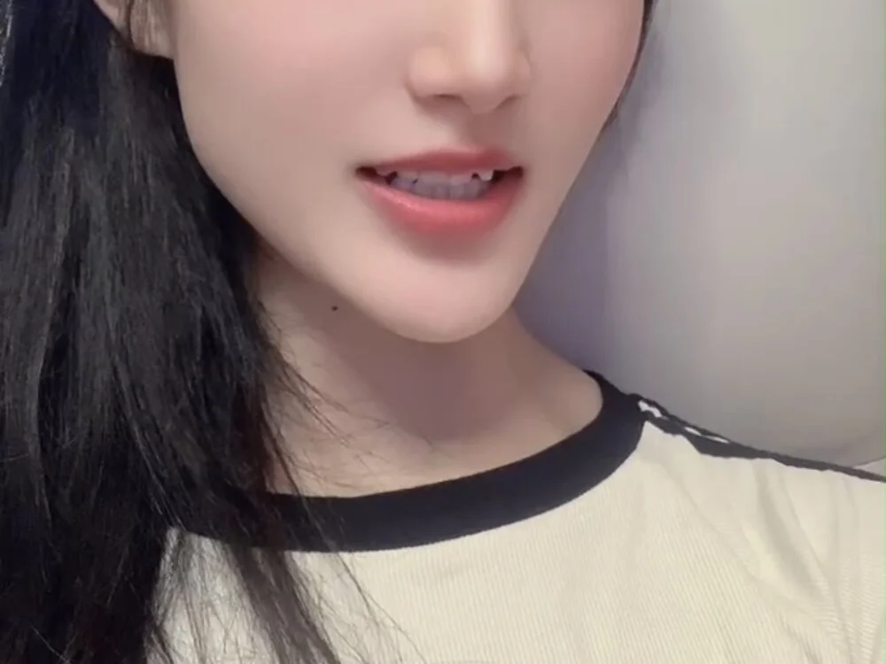 LKi-Vicky 离线XXX聊天