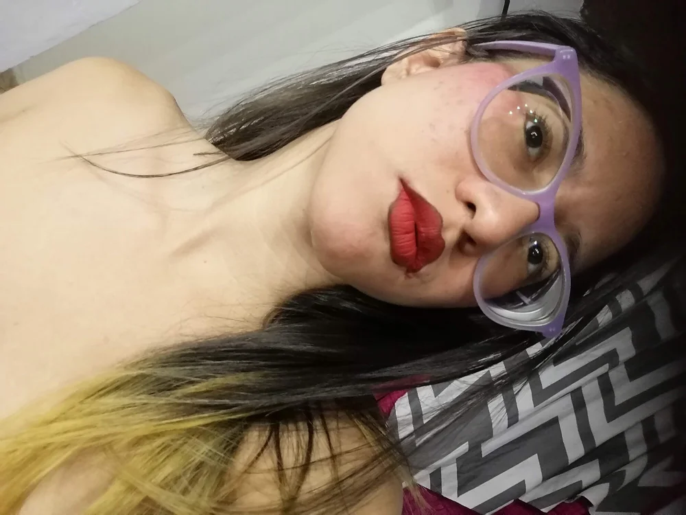 kme47's Offline Chat Room
