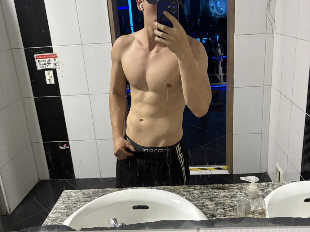 Elmono_1212 Chat XXX offline