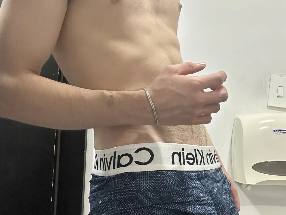 juandaa4558's Offline XXX Chat