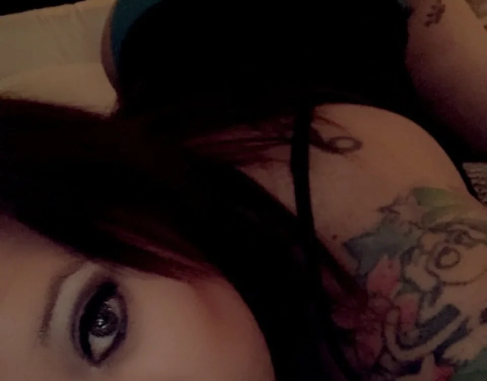 LustyNikkiSixxx – Offline XXX chat