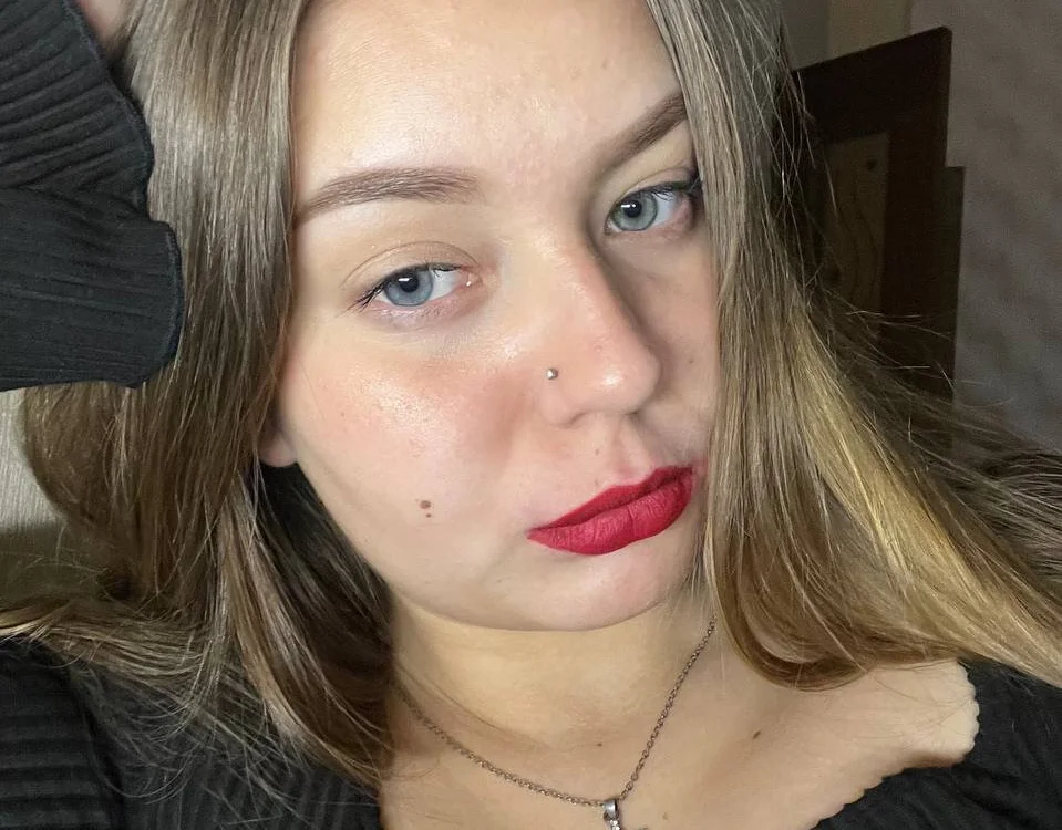 دردشة AshleyHearl ا لجنسية دون اتصال