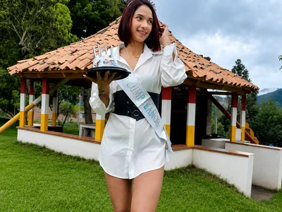Sapphire_brown20 - Girl 