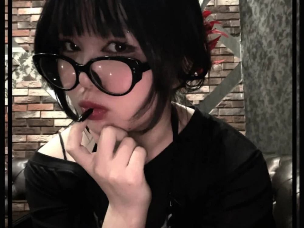 ShantiRittleのオフラインXXXチャット