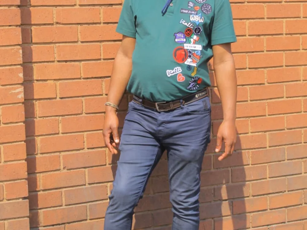 Izinja28 Chat XXX offline