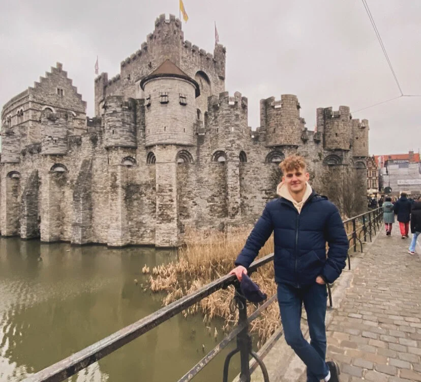 DominantAlex18 Offline XXX Chat