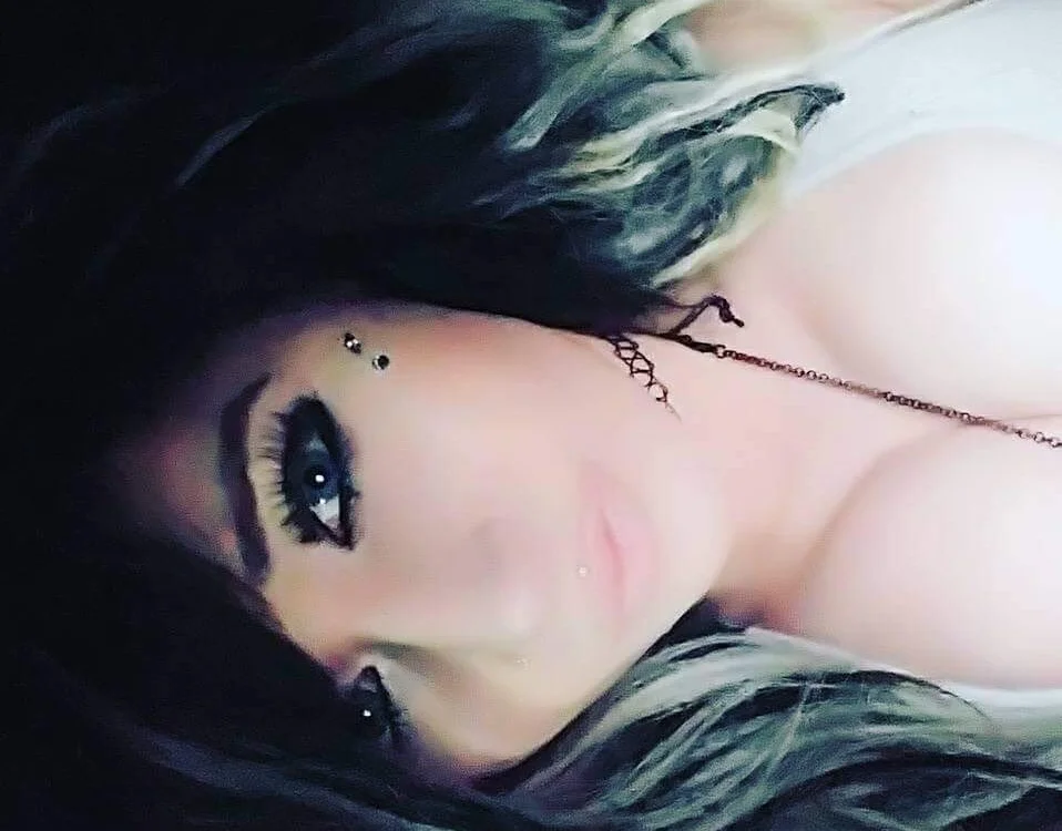 charleerose702 offline chatrum