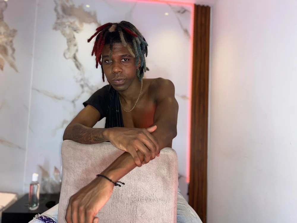 TroyBeckeer's Offline XXX Chat